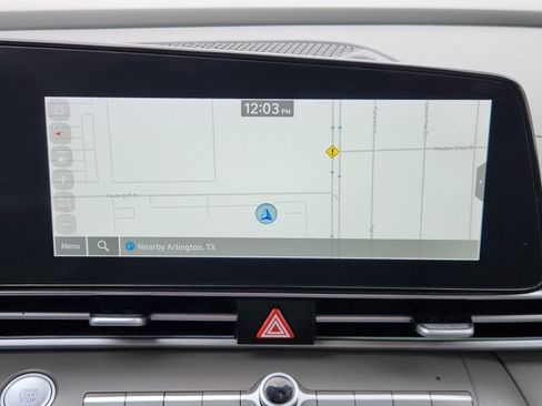 Used 2025 Hyundai Elantra SEL FWD image 12