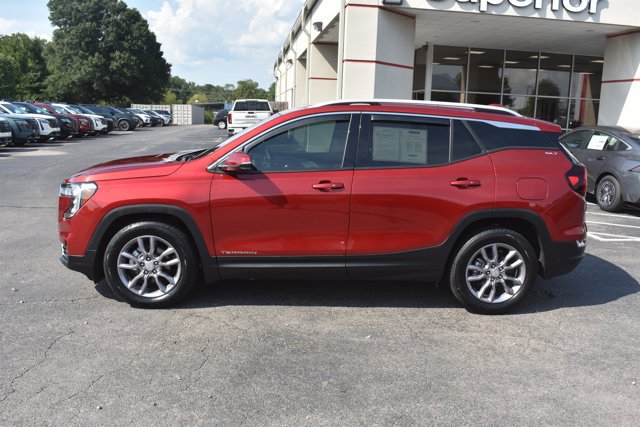 Used 2023 GMC Terrain SLT FWD image 9