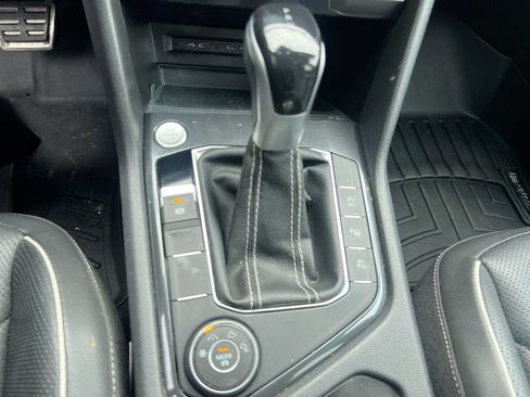Used 2023 Volkswagen Tiguan SEL R-Line AWD/4WD image 20