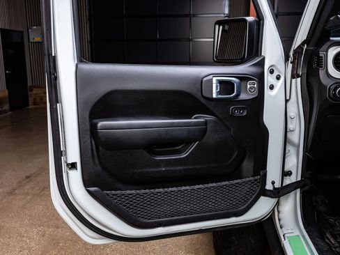 Used 2021 Jeep Wrangler Unlimited Sport image 35