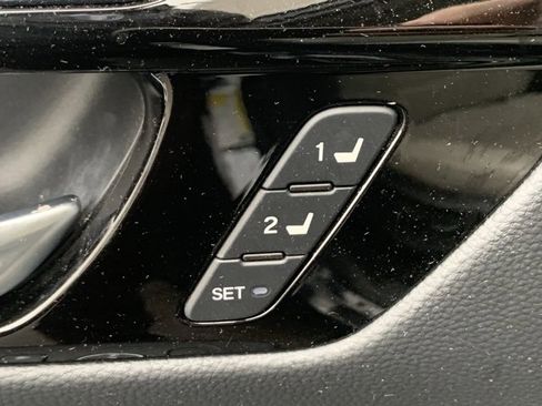 Used 2023 Honda CR-V EX-L image 5