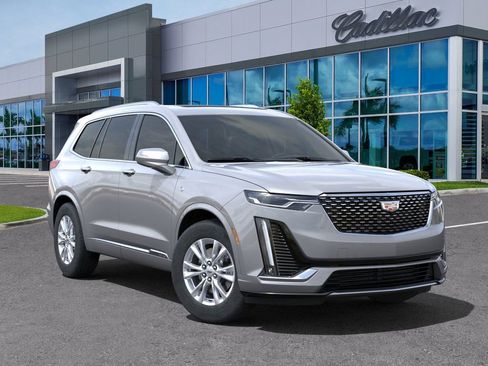 New 2025 Cadillac XT6 Luxury image 7