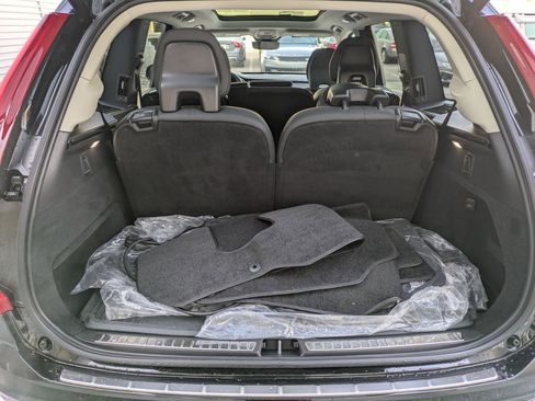 Certified 2023 Volvo XC90 T8 Plus w/ Protection Package Premier image 31