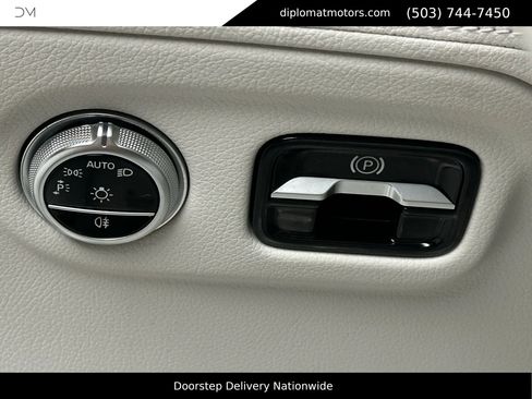 Used 2023 Mercedes-Benz EQS 580 4MATIC SUV image 32