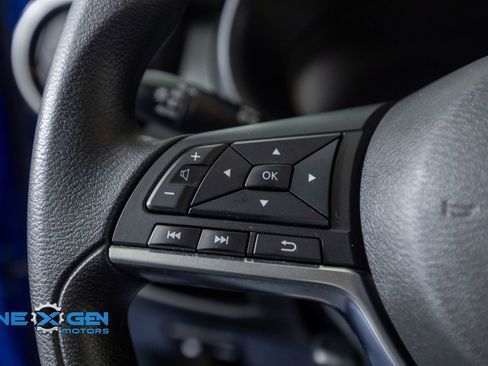 Used 2022 Nissan Kicks SV image 14