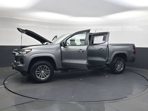 Used 2024 Chevrolet Colorado LT w/ LT Convenience Package II RWD image 43