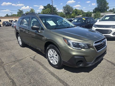 Used 2019 Subaru Outback 2.5i AWD/4WD image 6