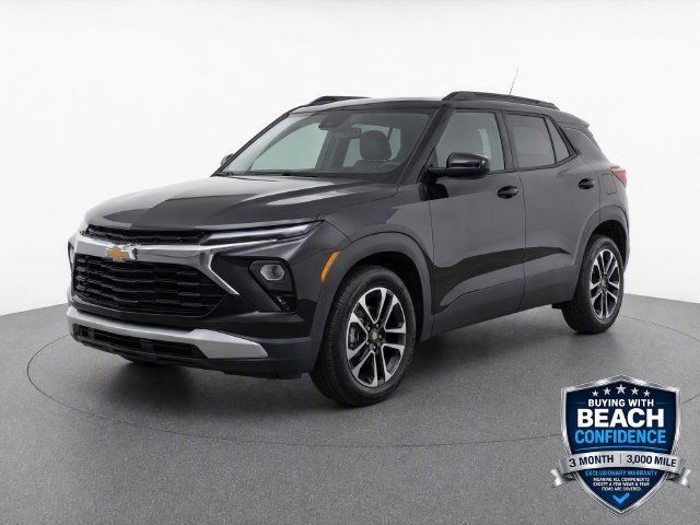 Used 2024 Chevrolet TrailBlazer LT AWD/4WD image 1