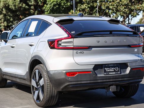 Used 2023 Volvo C40 P8 Recharge Ultimate image 11