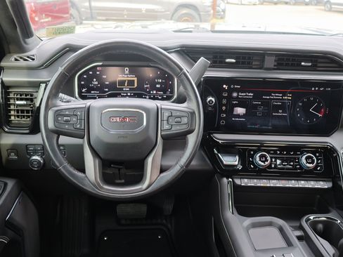 Used 2024 GMC Sierra 2500 AT4X image 41