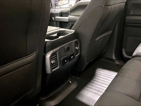 Used 2020 Ford F150 XLT w/ Equipment Group 302A Luxury image 11