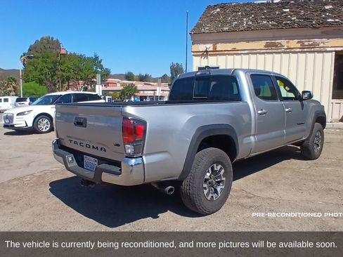 Used 2023 Toyota Tacoma TRD Off-Road w/ Black Out Package (TMS) AWD/4WD image 6