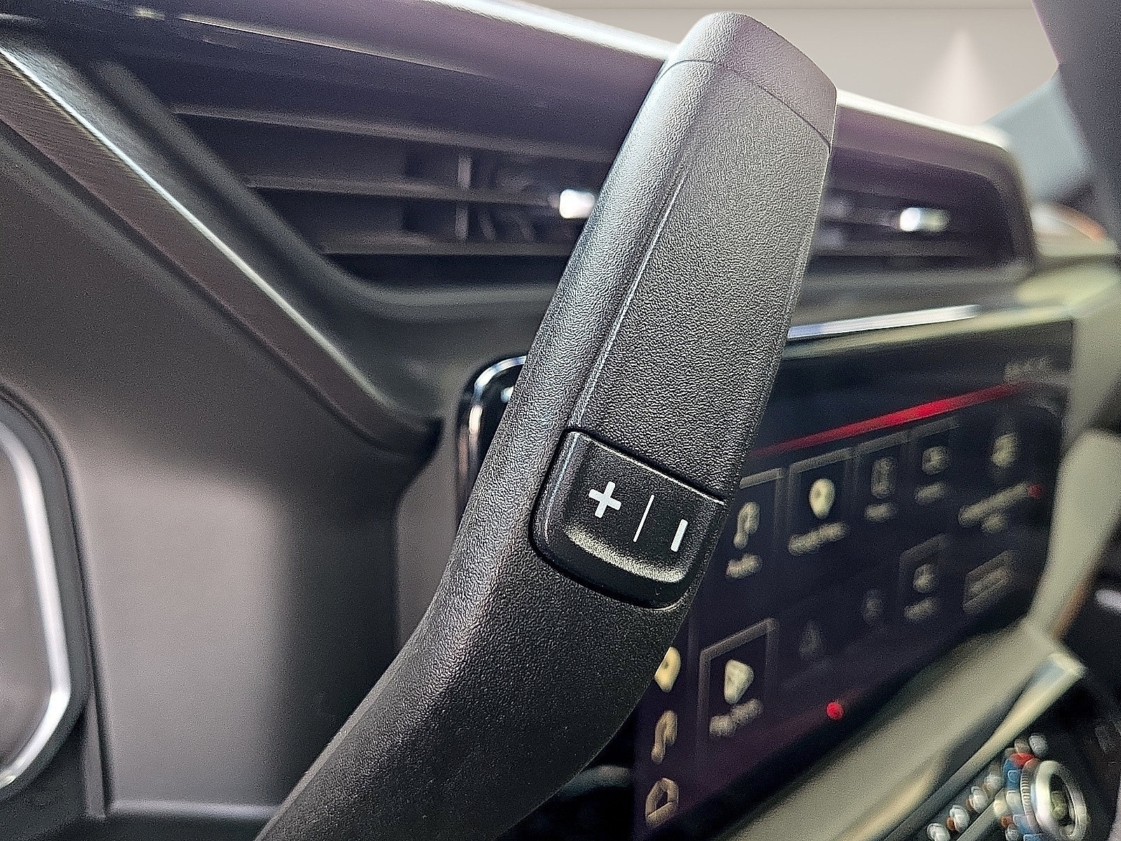 Used 2026 GMC Sierra 2500 AT4 w/ AT4 Premium Plus Package AWD/4WD image 17