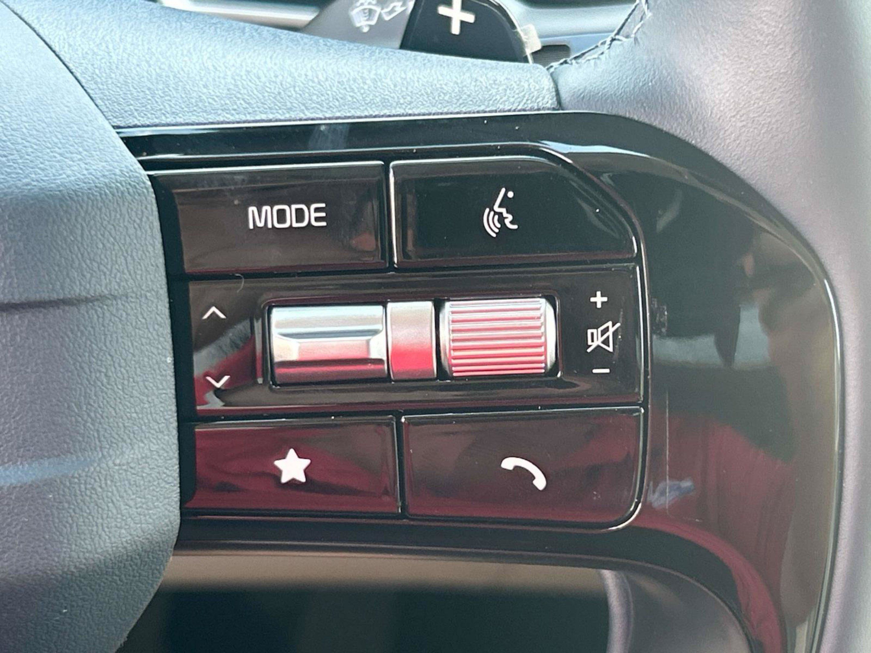 New 2027 Kia Carnival SX FWD image 27