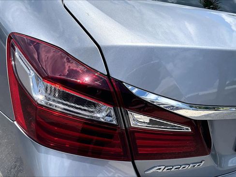 Used 2016 Honda Accord EX-L image 29