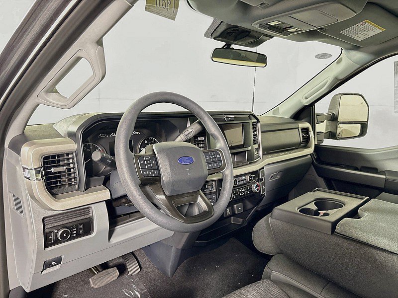 New 2027 Ford F250 XLT w/ FX4 Off-Road Package AWD/4WD image 9