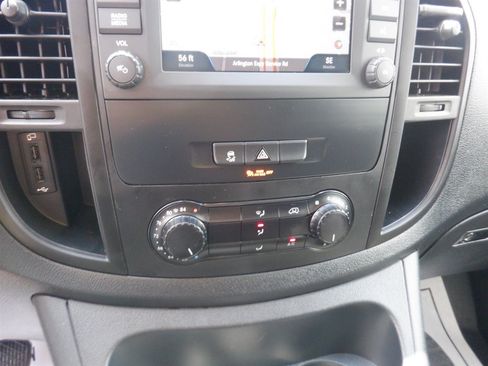 Used 2023 Mercedes-Benz Metris image 16
