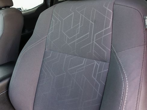 Used 2018 Toyota Tacoma TRD Sport w/ Technology Package image 34