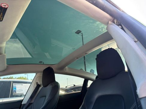 Used 2020 Tesla Model 3 Standard Range Plus RWD image 30