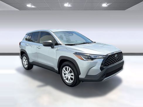 Certified 2023 Toyota Corolla Cross L FWD image 7