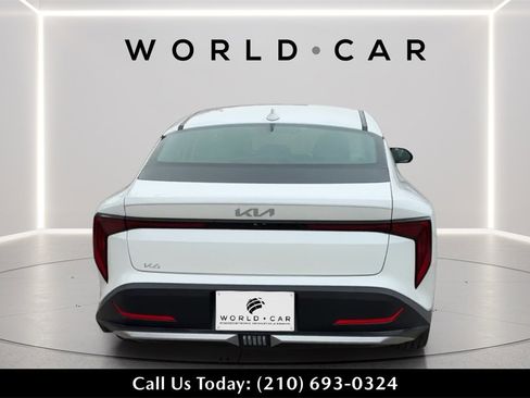 Used 2025 Kia K4 EX image 4