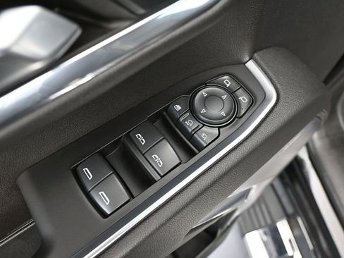 Used 2024 Chevrolet Silverado 3500 High Country w/ Technology Package image 23