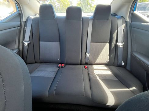 Used 2025 Nissan Sentra SV FWD image 38