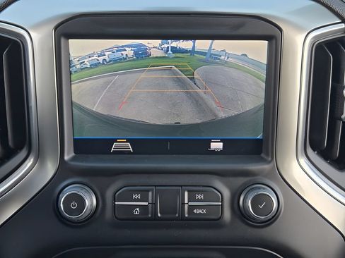 Used 2021 Chevrolet Silverado 1500 RST AWD/4WD image 16