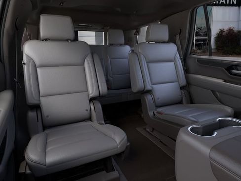 New 2026 GMC Yukon Elevation w/ Elevation Premium Package AWD/4WD image 17