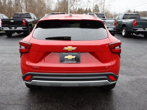 New 2026 Chevrolet Trax LT w/ LT Convenience Package image 24