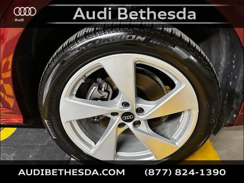 Used 2025 Audi Q5 Premium Plus w/ Premium Plus AWD/4WD image 9
