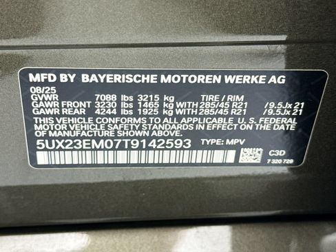 Used 2026 BMW X7 xDrive40i w/ M Sport Package AWD/4WD image 34