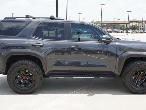 Used 2026 Toyota 4Runner TRD Off-Road Premium AWD/4WD image 4