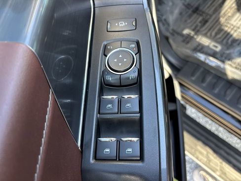 Used 2021 Ford F150 Lariat w/ Equipment Group 502A High image 17