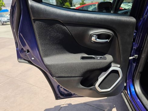 Used 2018 Jeep Renegade Sport w/ Power & Air Group image 29