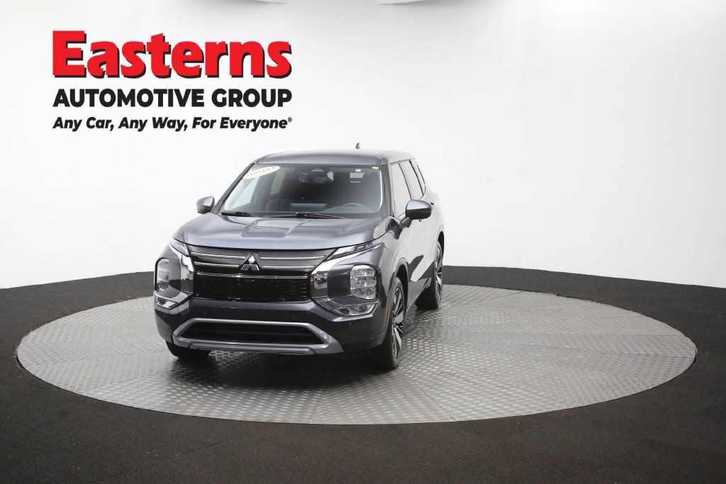 Used 2025 Mitsubishi Outlander SE FWD image 56
