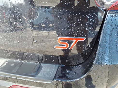 Certified 2024 Ford Explorer ST w/ Equipment Group 401A image 8