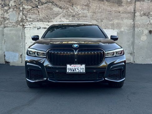 Used 2020 BMW 750i xDrive w/ M Sport Package AWD/4WD image 9