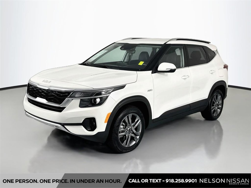 Used 2023 Kia Seltos S w/ Navigation Package AWD/4WD image 1