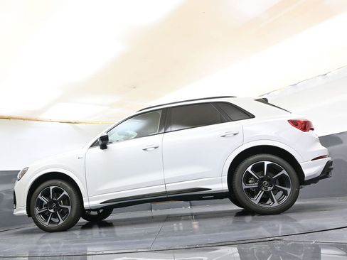 Used 2025 Audi Q3 2.0T Premium Plus w/ Premium Plus Package image 40