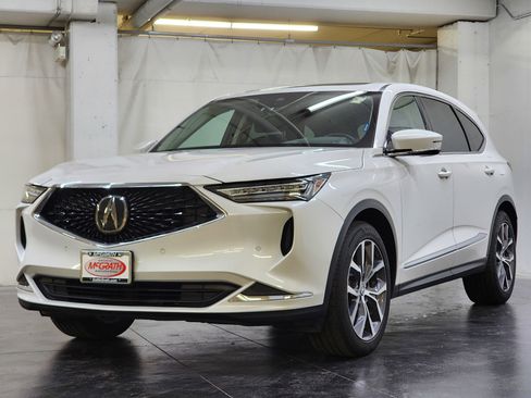 Used 2023 Acura MDX SH-AWD w/ Technology Package image 10