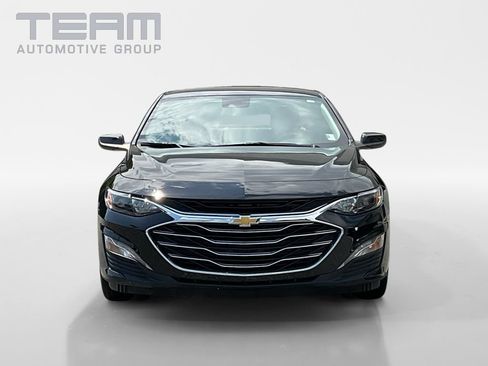 Used 2024 Chevrolet Malibu LT FWD image 2