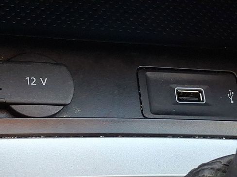 Used 2020 Volkswagen Passat 2.0T SEL FWD image 25