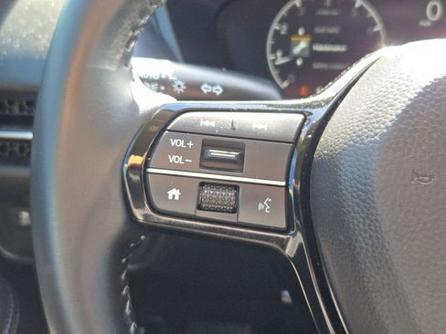 Used 2025 Honda HR-V EX-L image 22