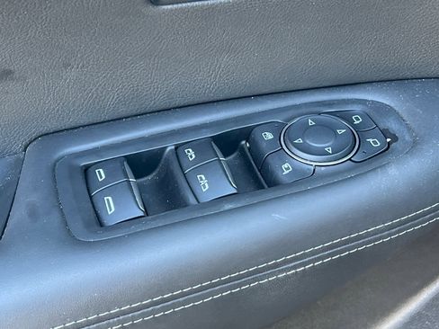 Certified 2024 Cadillac XT6 Sport w/ Platinum Package image 12