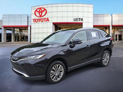 Used 2021 Toyota Venza XLE w/ Softex Package