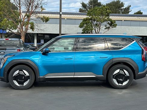 New 2026 Kia EV9 Wind image 7