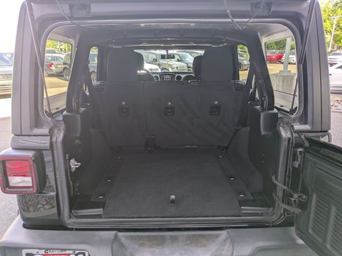 Used 2021 Jeep Wrangler Unlimited Sport AWD/4WD image 26