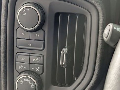 Certified 2025 Chevrolet Silverado 2500 Custom w/ Custom Value Package image 15