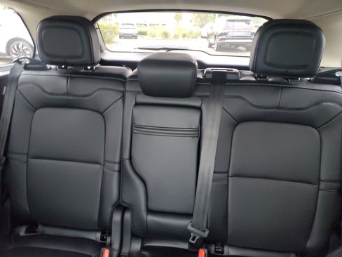 New 2025 Lincoln Corsair FWD w/ Equipment Group 101A image 16